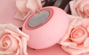 3 in 1 Silicone Facial Brush and Sonic Cleaner rear view